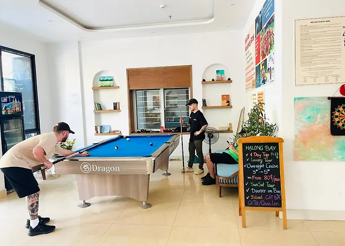 The Light Hostel Ha Long