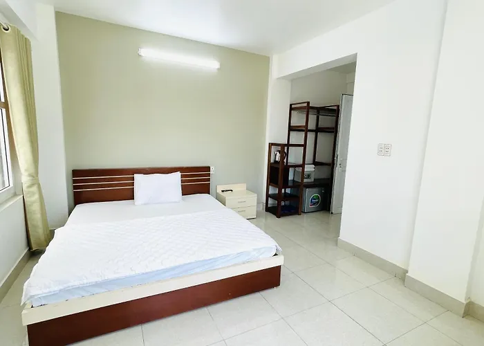 Hostel The Light *